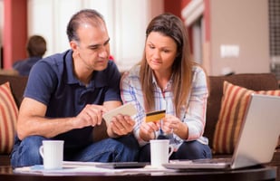 Do's and Don'ts of Using an Emergency Credit Card