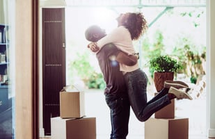 Difference Between a Home Equity Line of Credit & Loan