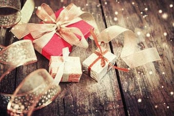 The 800+ Credit Score Guide to Holiday Shopping